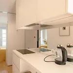 Cozy 1br, Private Terrace & Pool - Estrela | By Airnest Apartament *