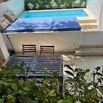 Cozy 1br, Private Terrace & Pool - Estrela | By Airnest Лісабон