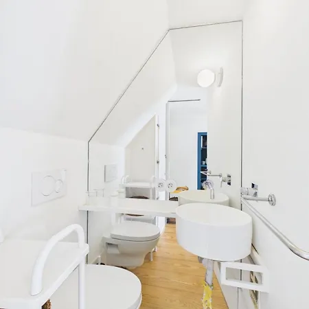 Cozy 1br, Private Terrace & Pool - Estrela | By Airnest Апартаменти