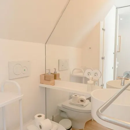 شقة Cozy 1br, Private Terrace & Pool - Estrela | By Airnest *