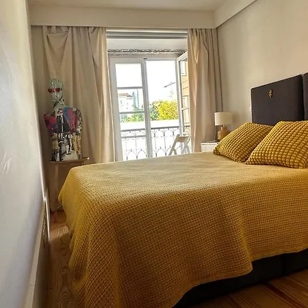 Appartamento Cozy 1br, Private Terrace & Pool - Estrela | By Airnest *