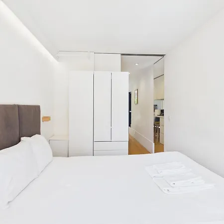 公寓 Cozy 1br, Private Terrace & Pool - Estrela | By Airnest *