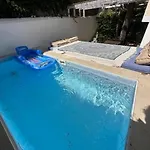 Cozy 1br, Private Terrace & Pool - Estrela | By Airnest דירה *