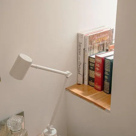 Cozy 1br, Private Terrace & Pool - Estrela | By Airnest Apartment Lisbon